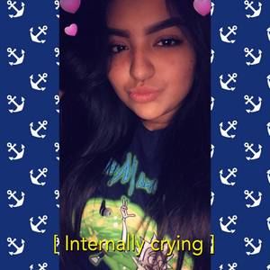 Meet your Posher, Danielle